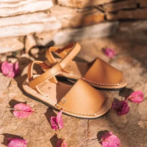 Abarca infantil en piel con cierre de velcro | COVA-SA